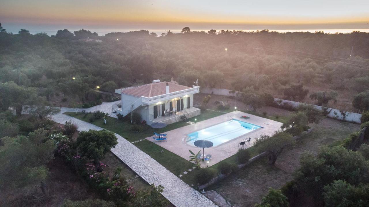 Villa Adonis Halikounas エクステリア 写真