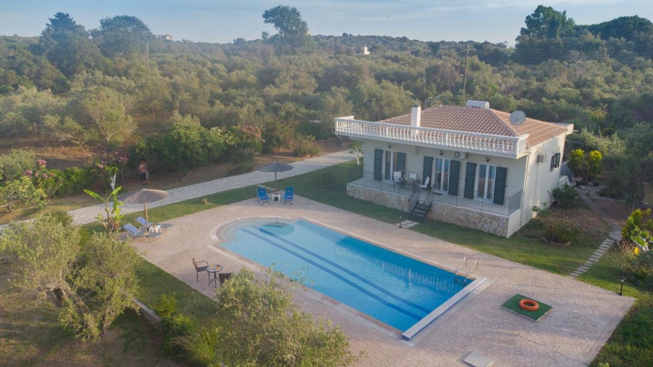 Villa Adonis Halikounas エクステリア 写真