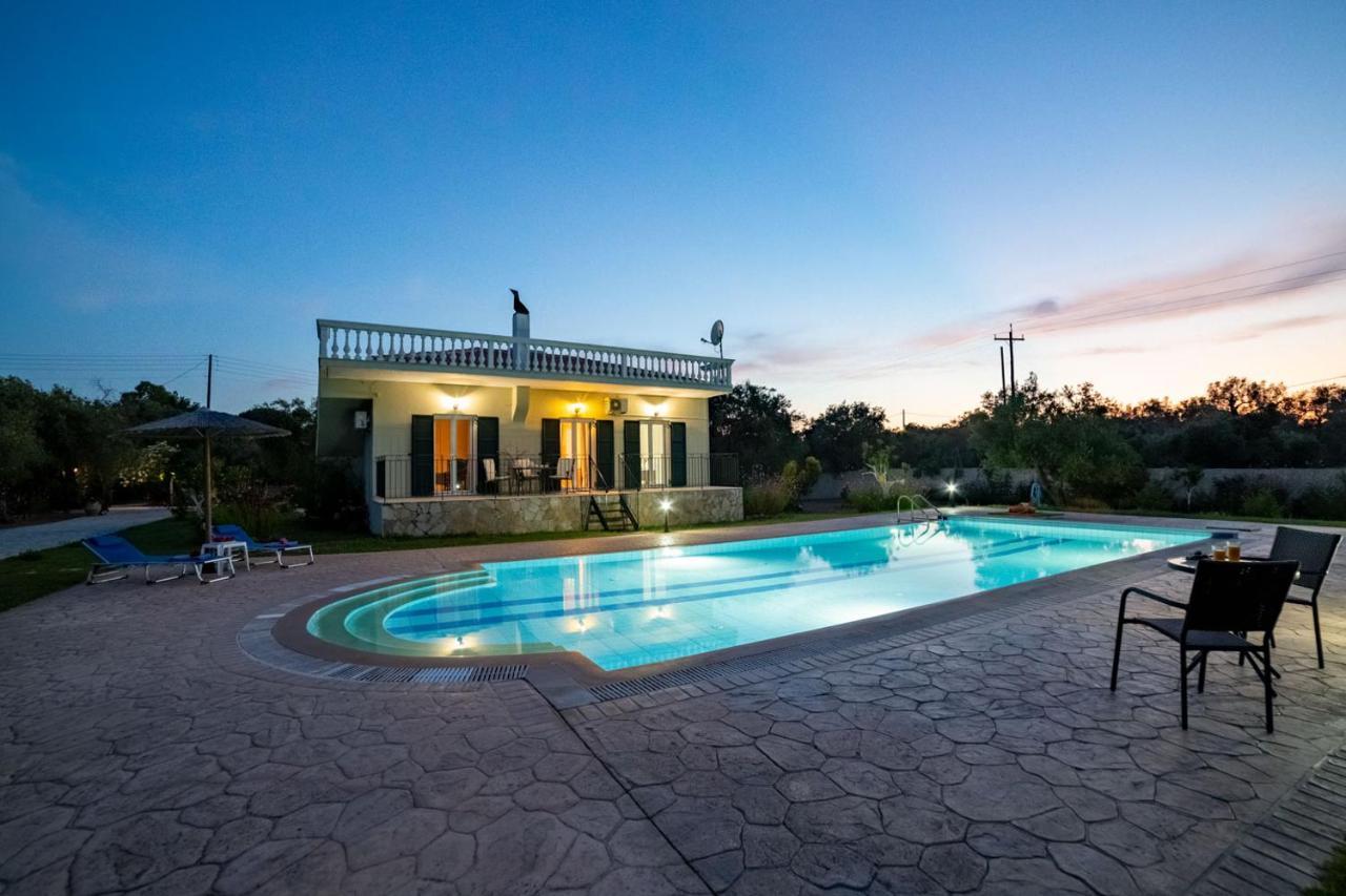 Villa Adonis Halikounas エクステリア 写真